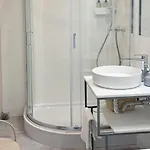 Falcon 5 Metro Sgh