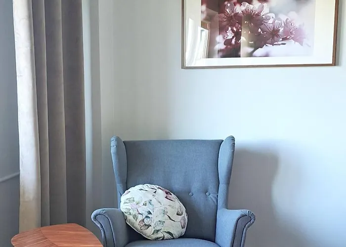 Lägenhet Falcon 5 Metro Sgh *